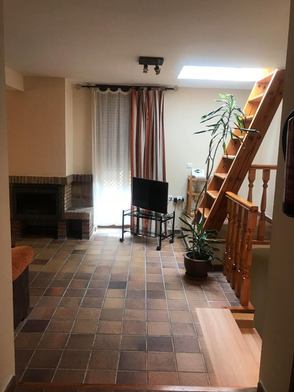 Casa Sierpes Apartment กาเซเรส ภายนอก รูปภาพ